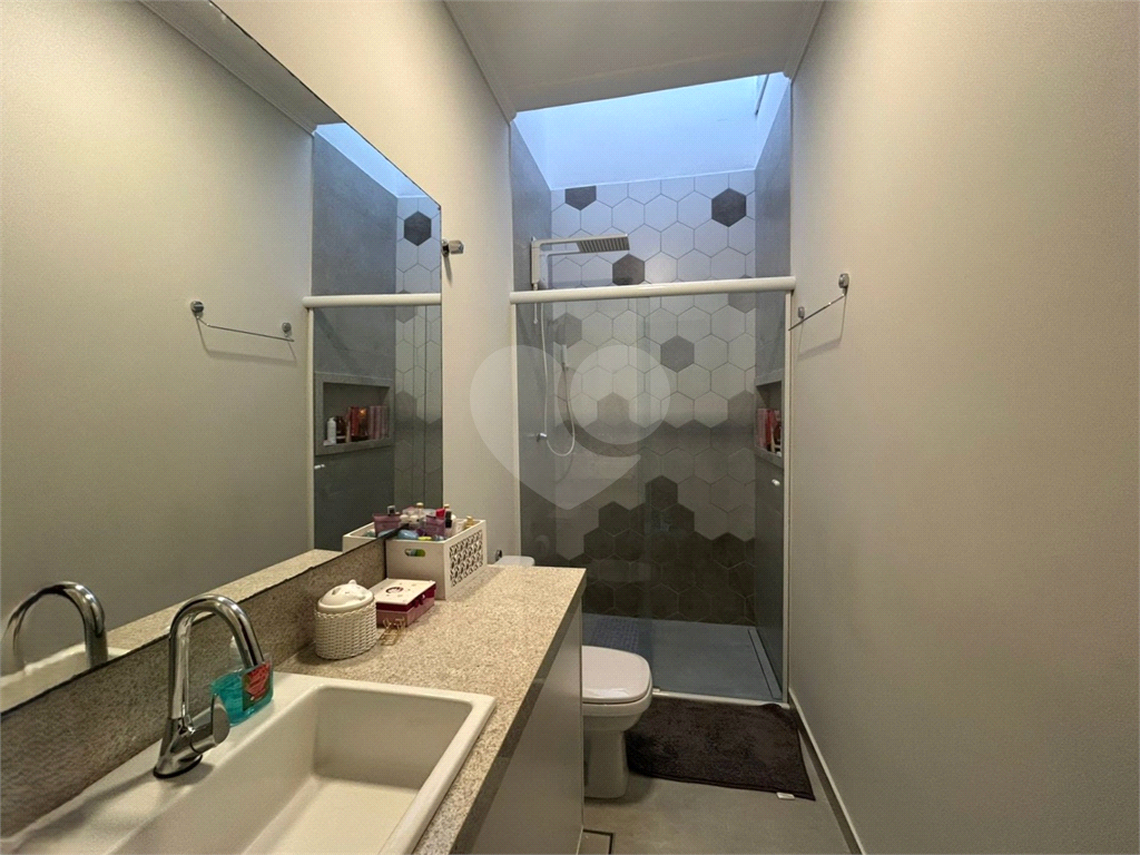 Casa de Condomínio – 142m² - 3 Dormitórios – 1 Suíte – 'Área Gourmet - Escritório - Ar Condicionado - Segurança, Natureza e Conforto 