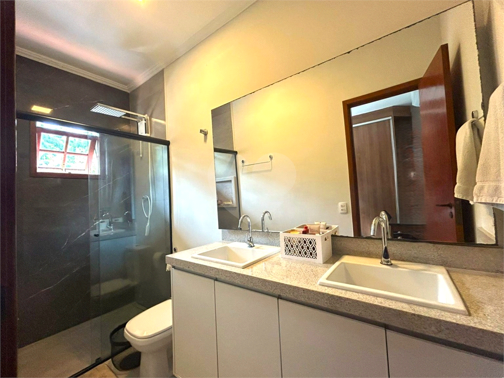 Casa de Condomínio – 142m² - 3 Dormitórios – 1 Suíte – 'Área Gourmet - Escritório - Ar Condicionado - Segurança, Natureza e Conforto 