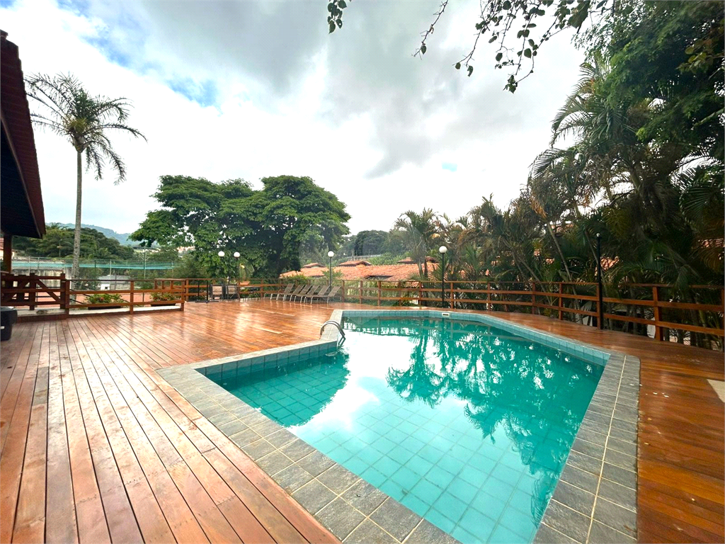 Casa de Condomínio – 142m² - 3 Dormitórios – 1 Suíte – 'Área Gourmet - Escritório - Ar Condicionado - Segurança, Natureza e Conforto 