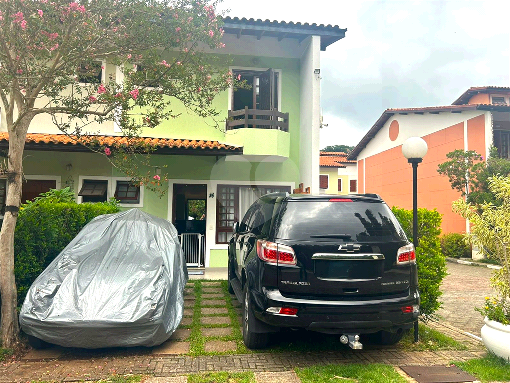 Casa de Condomínio – 142m² - 3 Dormitórios – 1 Suíte – 'Área Gourmet - Escritório - Ar Condicionado - Segurança, Natureza e Conforto 