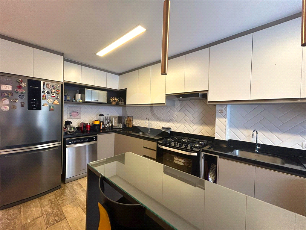 Casa de Condomínio – 142m² - 3 Dormitórios – 1 Suíte – 'Área Gourmet - Escritório - Ar Condicionado - Segurança, Natureza e Conforto 