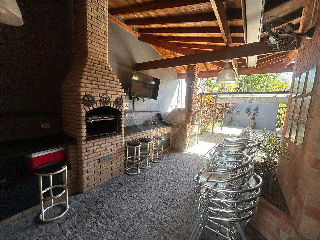 Casa de Condomínio – 142m² - 3 Dormitórios – 1 Suíte – 'Área Gourmet - Escritório - Ar Condicionado - Segurança, Natureza e Conforto 
