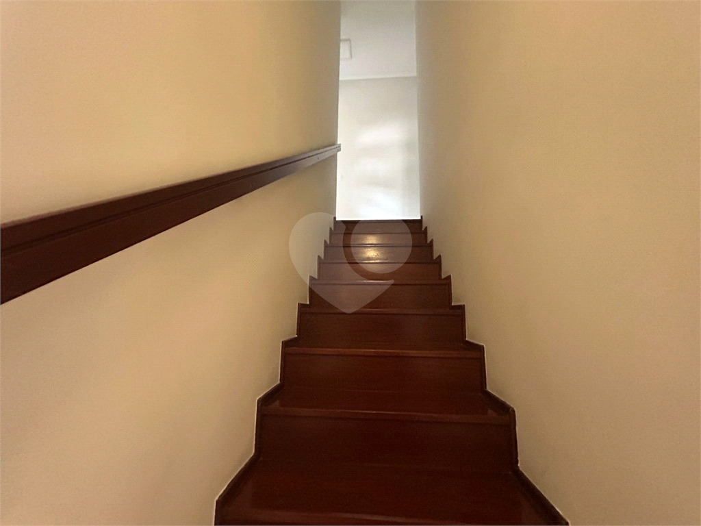 Casa de Condomínio – 142m² - 3 Dormitórios – 1 Suíte – 'Área Gourmet - Escritório - Ar Condicionado - Segurança, Natureza e Conforto 