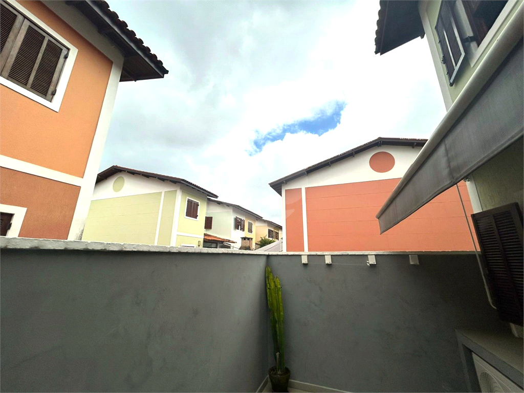 Casa de Condomínio – 142m² - 3 Dormitórios – 1 Suíte – 'Área Gourmet - Escritório - Ar Condicionado - Segurança, Natureza e Conforto 