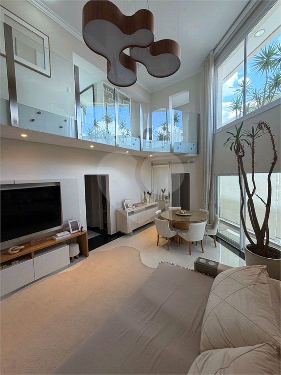 Cobertura triplex porteira fechada à venda na Santa Teresinha