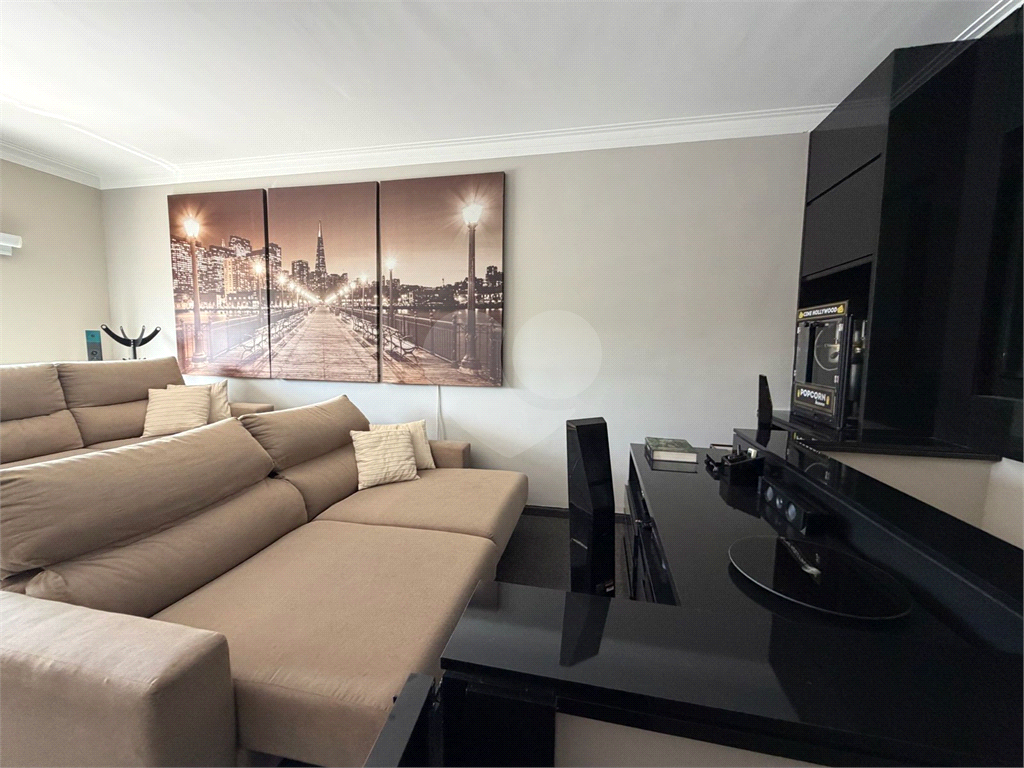 Cobertura triplex porteira fechada à venda na Santa Teresinha