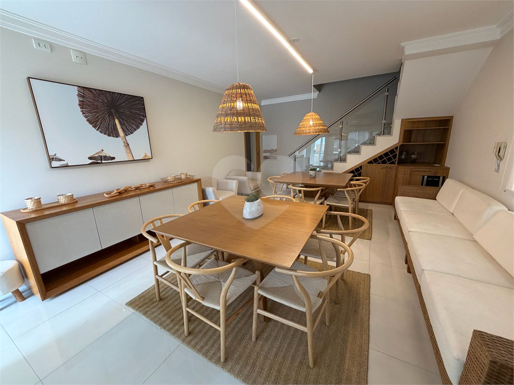 Cobertura triplex porteira fechada à venda na Santa Teresinha