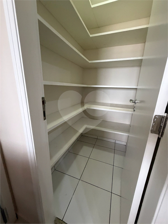 Cobertura triplex porteira fechada à venda na Santa Teresinha