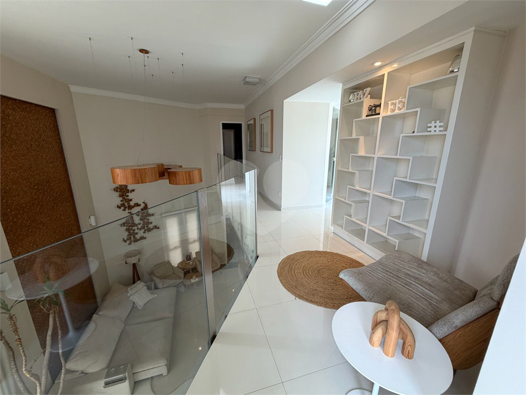 Cobertura triplex porteira fechada à venda na Santa Teresinha