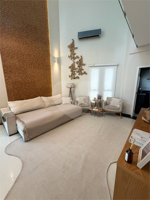 Cobertura triplex porteira fechada à venda na Santa Teresinha