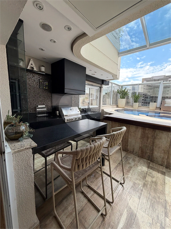 Cobertura triplex porteira fechada à venda na Santa Teresinha