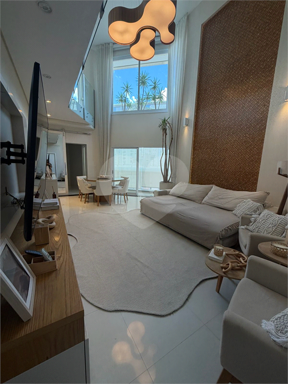 Cobertura triplex porteira fechada à venda na Santa Teresinha