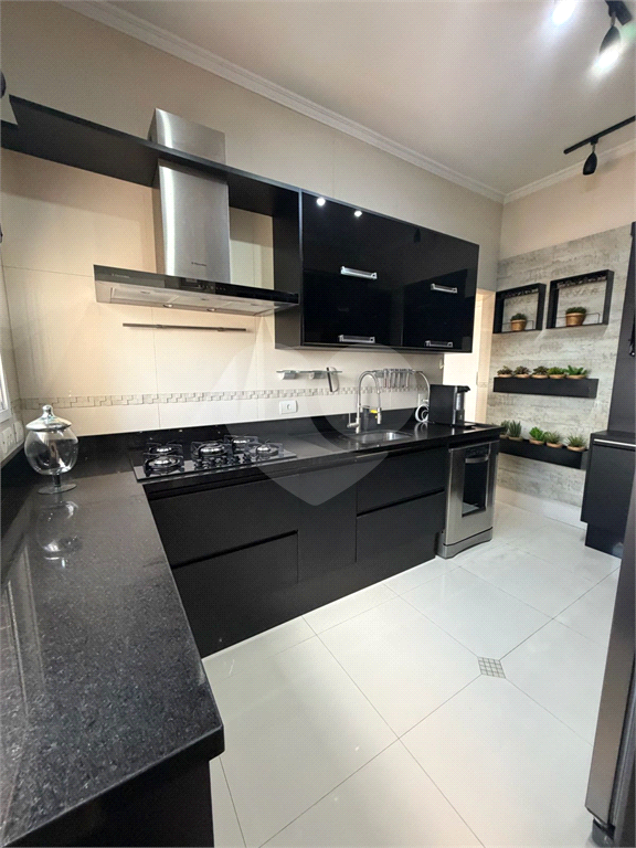 Cobertura triplex porteira fechada à venda na Santa Teresinha