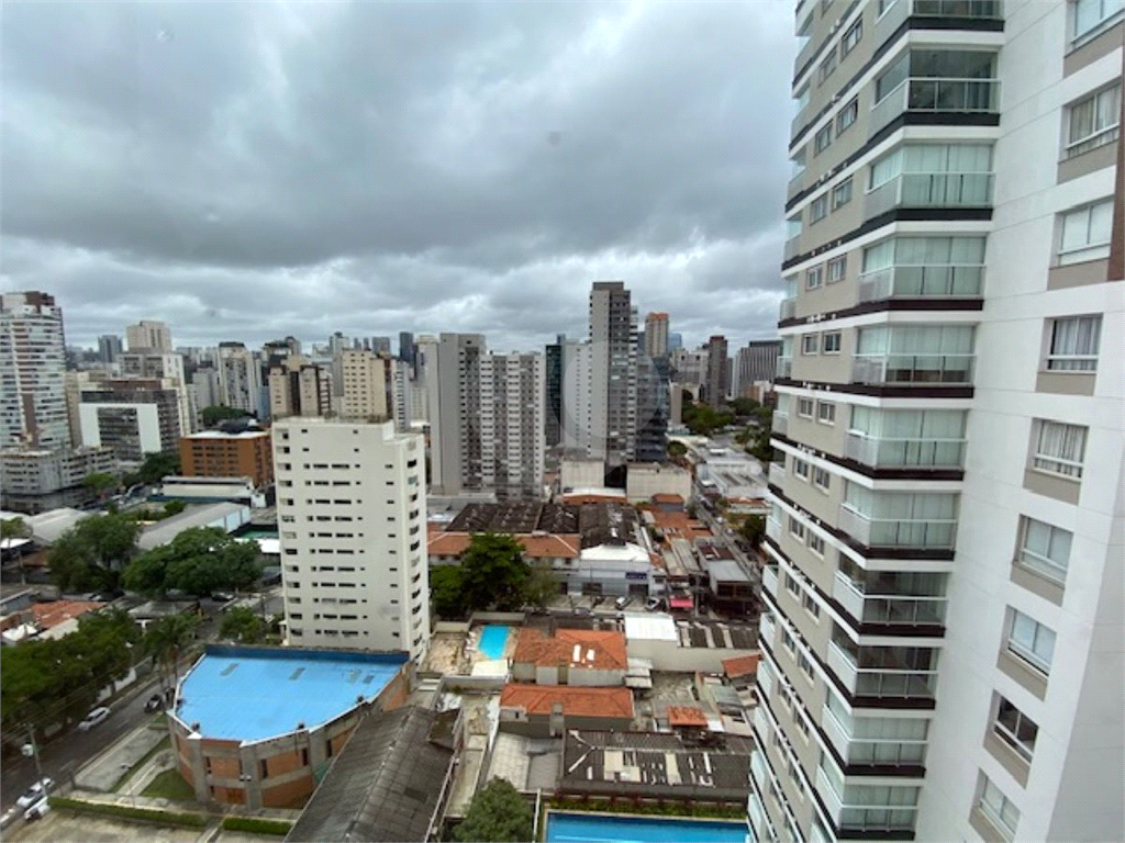 Flat mobiliado, moderno e integrado de 58m² com sacada, vaga e lazer completo em frente ao Insper – Vila Olímpia