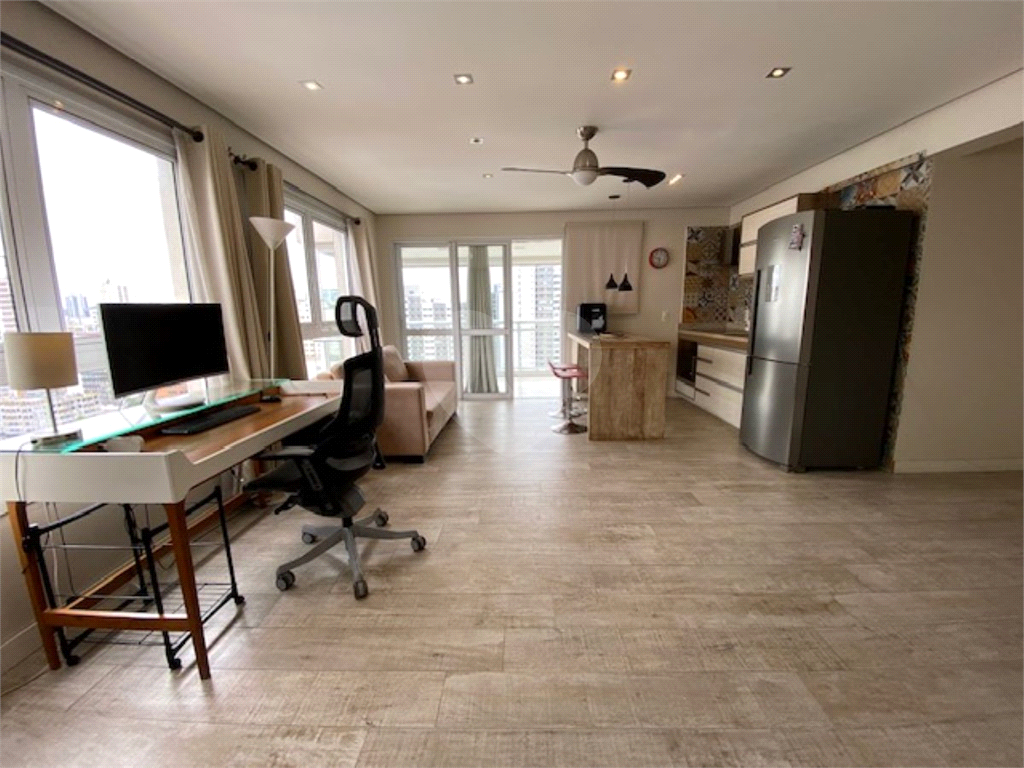 Flat mobiliado, moderno e integrado de 58m² com sacada, vaga e lazer completo em frente ao Insper – Vila Olímpia