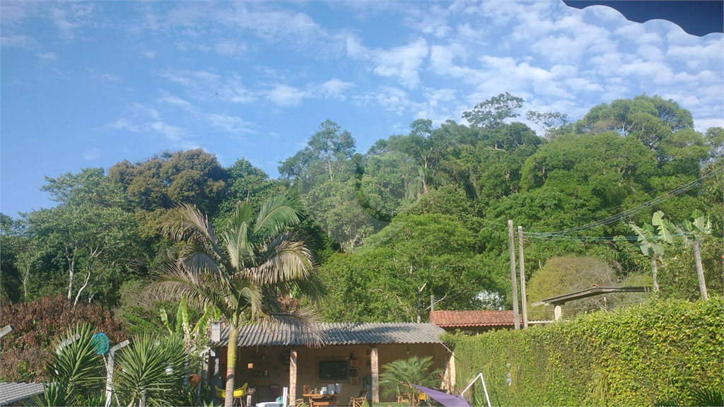 Chácara com piscina  em Mairiporã 