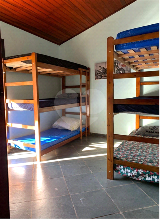 Chácara com piscina  em Mairiporã 