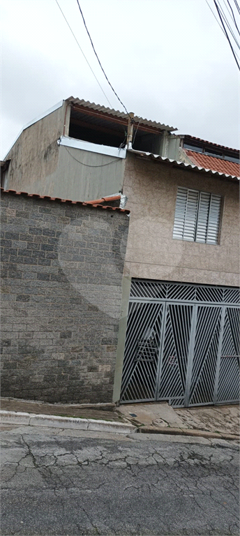 Casa ampla à venda na Parada Inglesa, a poucos minutos do metrô