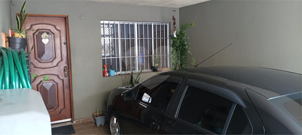 Casa ampla à venda na Parada Inglesa, a poucos minutos do metrô