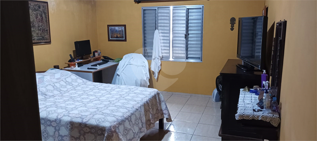 Casa ampla à venda na Parada Inglesa, a poucos minutos do metrô