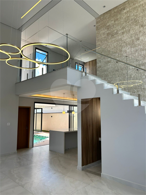 Casa à venda em condomínio fechado em Caçapava