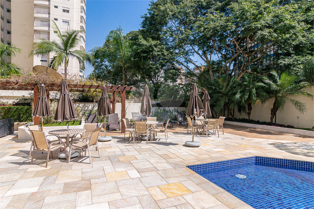 Imóvel 121m² com 4 quartos, 1 sendo suíte, lazer completo 2 vagas Vila Romana