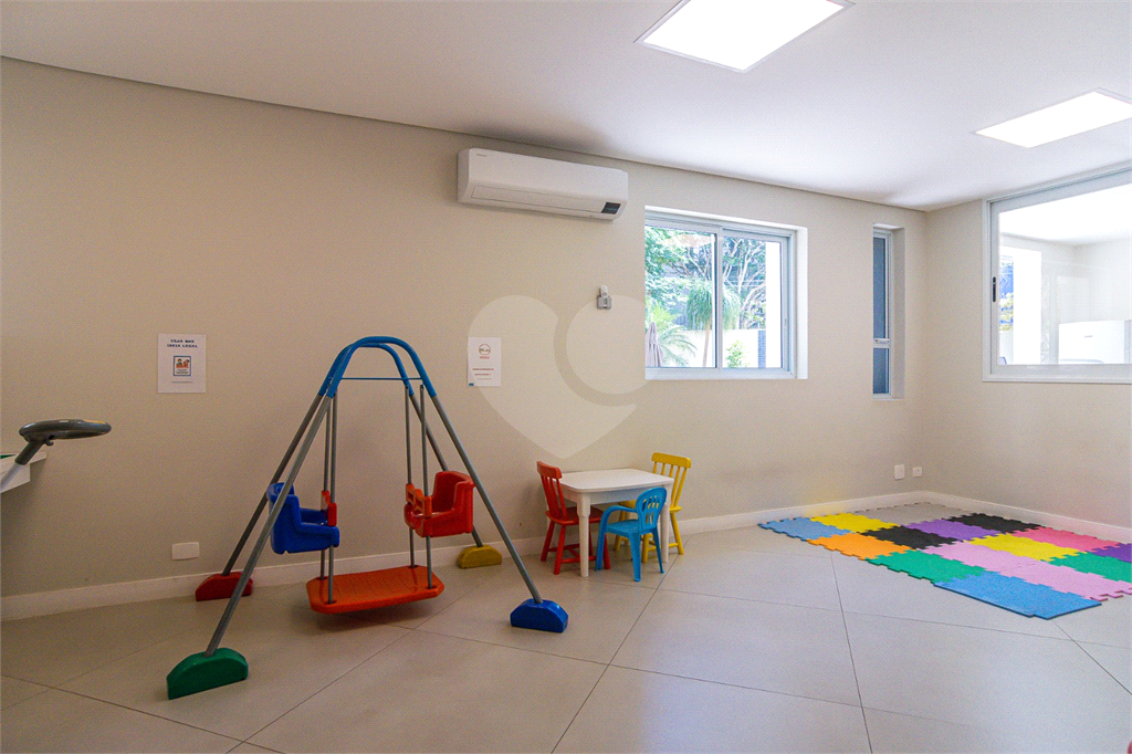 Imóvel 121m² com 4 quartos, 1 sendo suíte, lazer completo 2 vagas Vila Romana