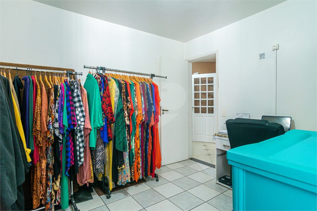 Imóvel 121m² com 4 quartos, 1 sendo suíte, lazer completo 2 vagas Vila Romana