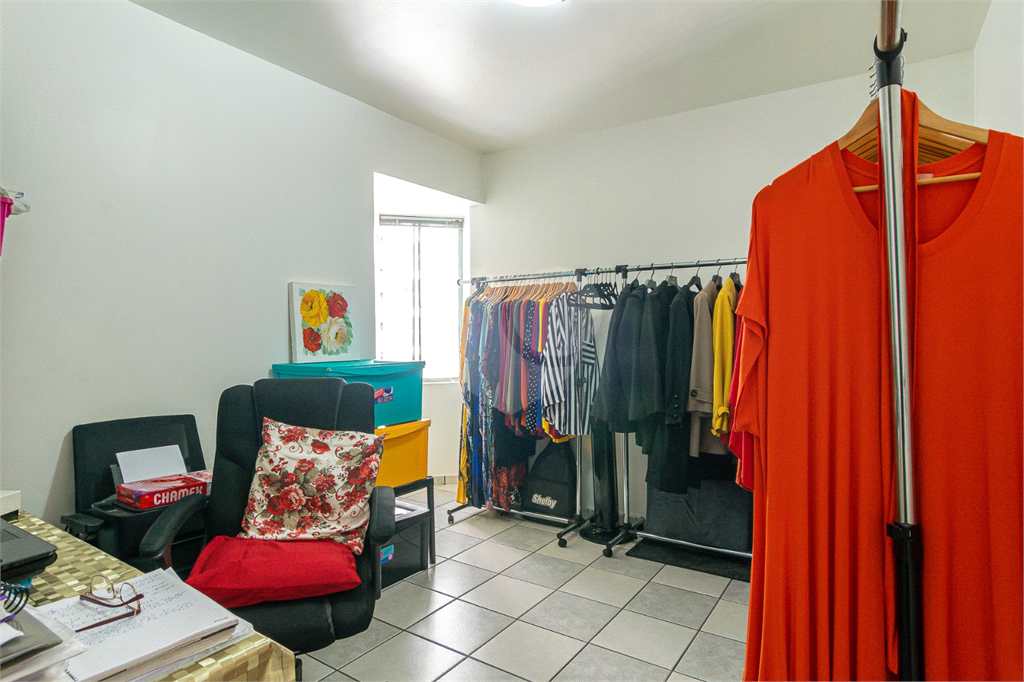 Imóvel 121m² com 4 quartos, 1 sendo suíte, lazer completo 2 vagas Vila Romana