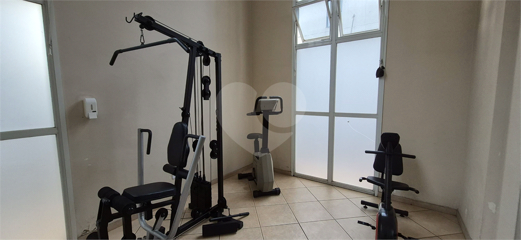 APARTAMENTO COM 3 QUARTOS SENDO 1 SUITE  LAZER  PROXIMO A ESTAÇÃO CONCEIÇÃO  ANDAR ALTO  SEMI MOBILIADO