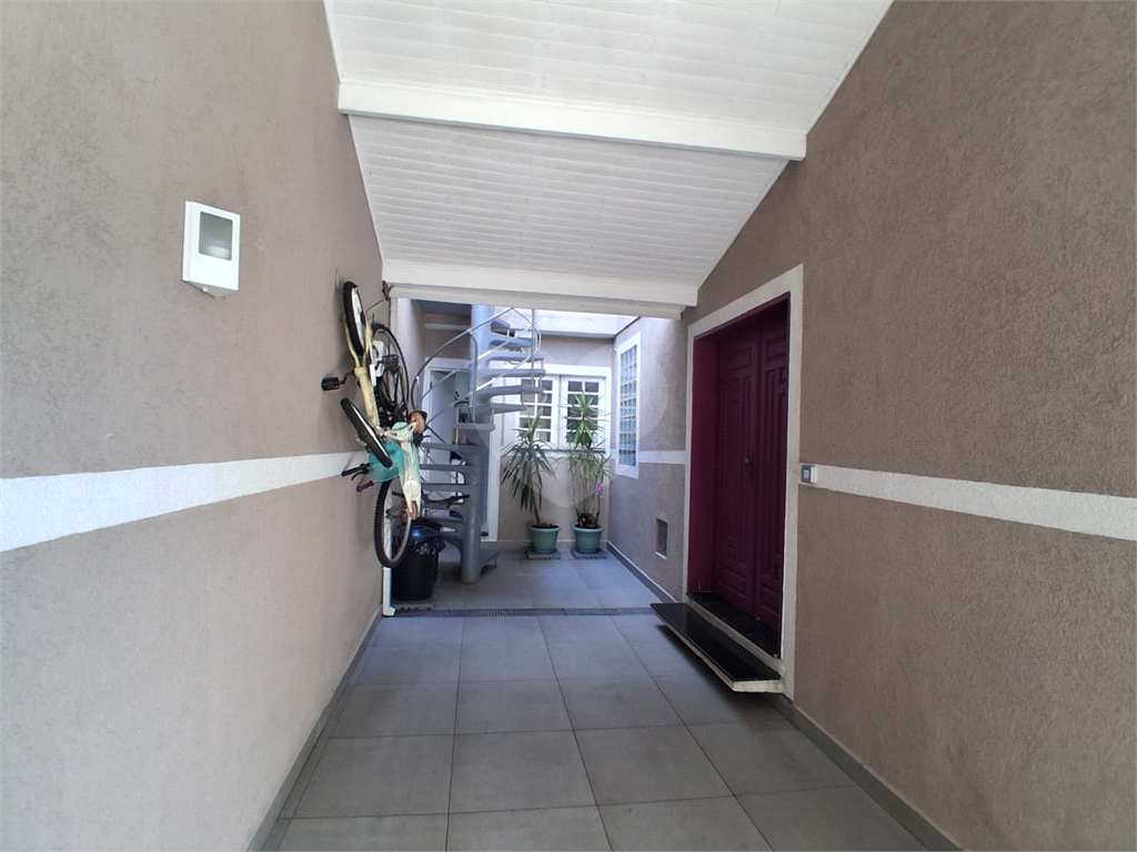 Casa à Venda na Vila Rosália | 4 Dorms, Área Gourmet e Rua Sem Saída