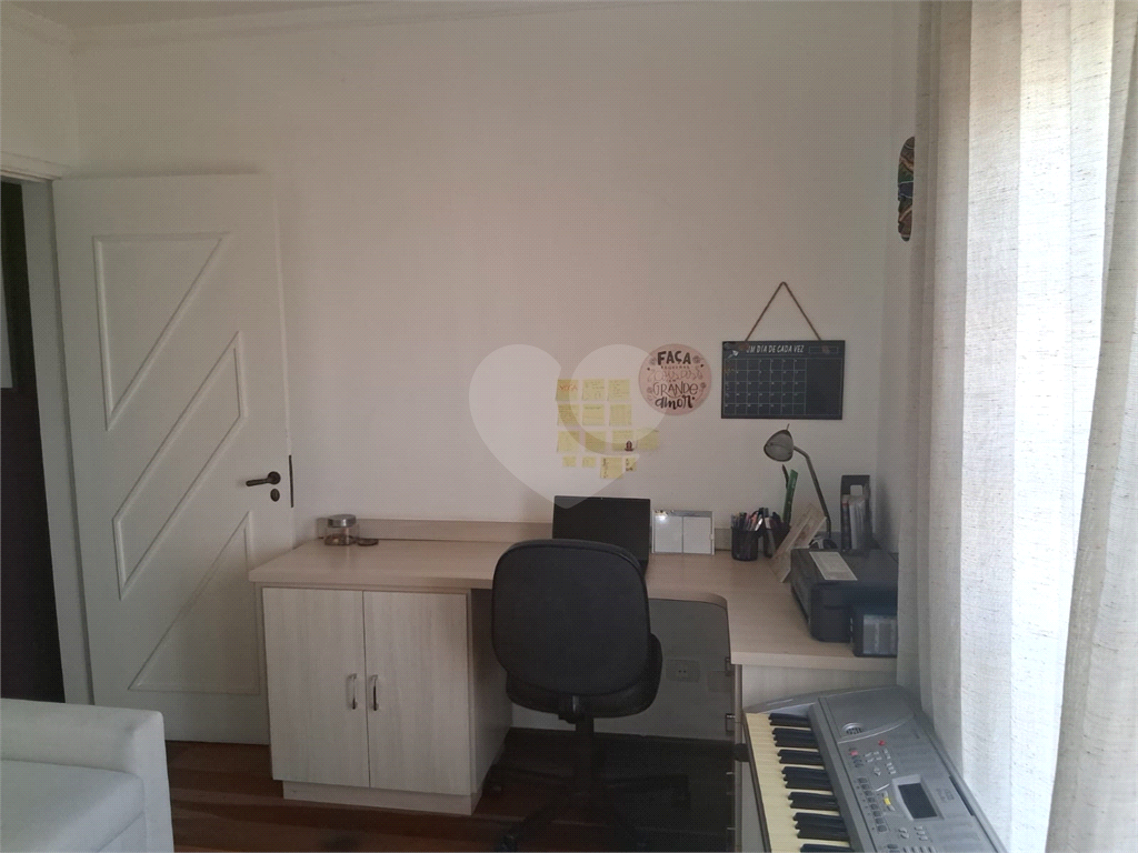 Casa à Venda na Vila Rosália | 4 Dorms, Área Gourmet e Rua Sem Saída