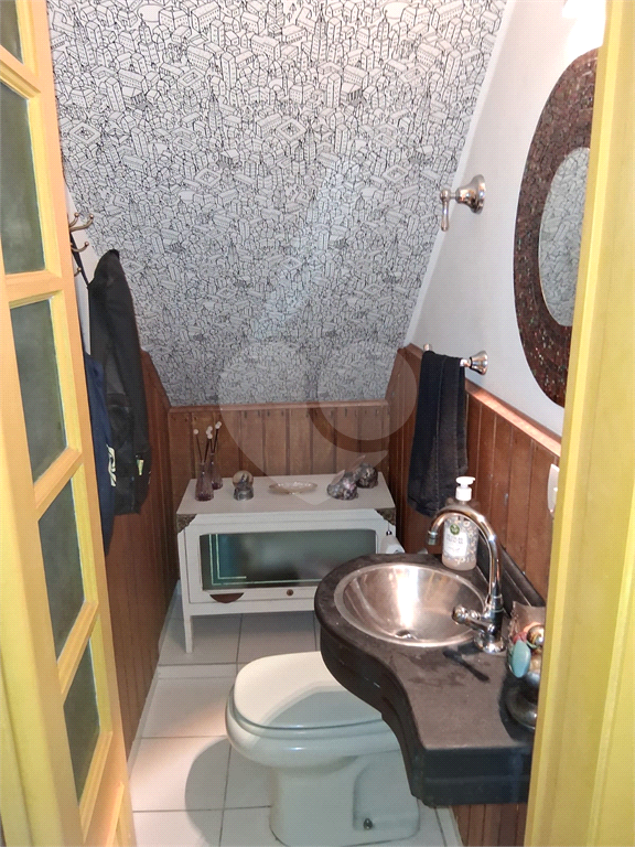 Casa à Venda na Vila Rosália | 4 Dorms, Área Gourmet e Rua Sem Saída