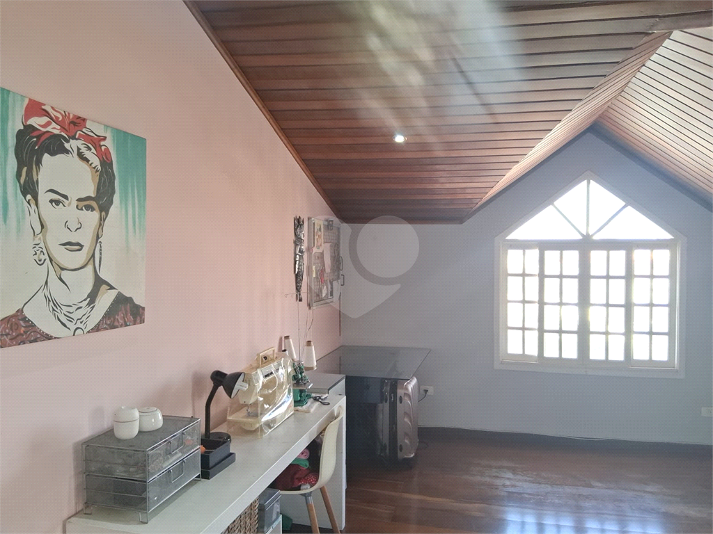 Casa à Venda na Vila Rosália | 4 Dorms, Área Gourmet e Rua Sem Saída