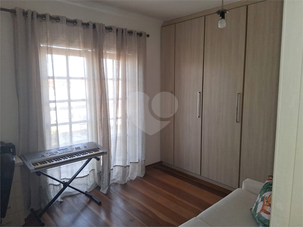 Casa à Venda na Vila Rosália | 4 Dorms, Área Gourmet e Rua Sem Saída