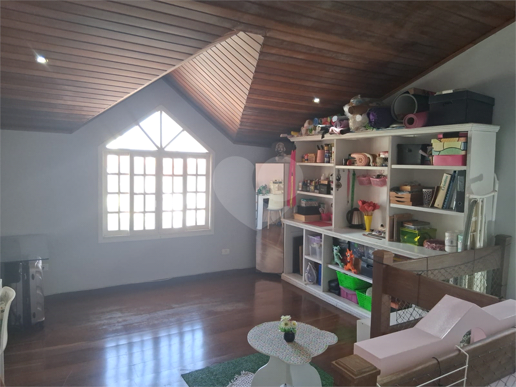 Casa à Venda na Vila Rosália | 4 Dorms, Área Gourmet e Rua Sem Saída