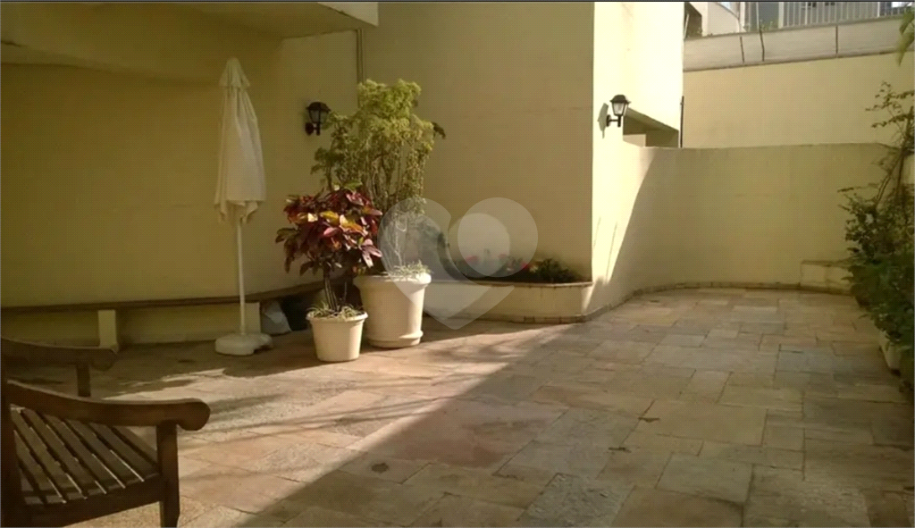 APARTAMENTO em SANTA CECÍLIA