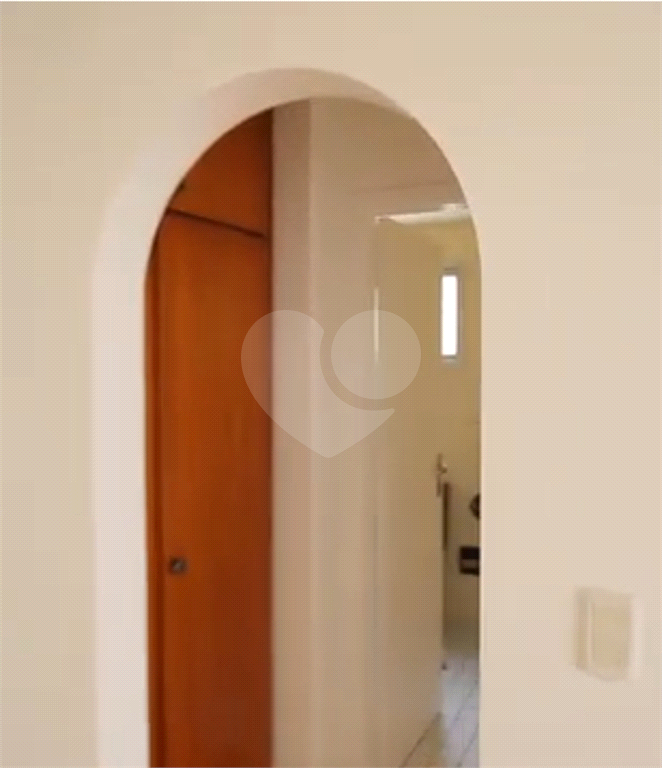 APARTAMENTO em SANTA CECÍLIA