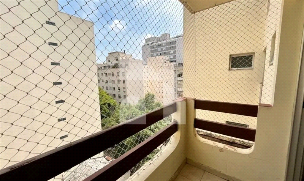 APARTAMENTO em SANTA CECÍLIA