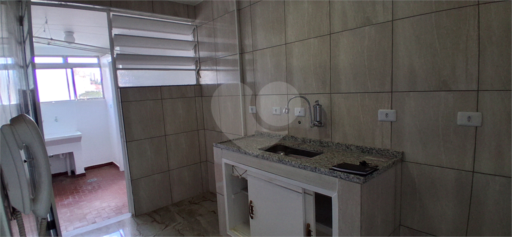 Apartamento Reformado e Ensolarado à Venda na Vila Paulicéia – 64 m² | Pronto para Morar