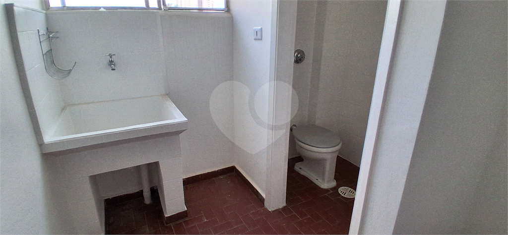 Apartamento Reformado e Ensolarado à Venda na Vila Paulicéia – 64 m² | Pronto para Morar