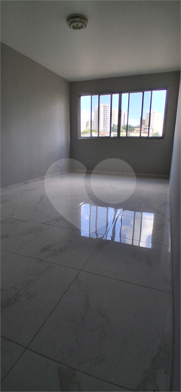 Apartamento Reformado e Ensolarado à Venda na Vila Paulicéia – 64 m² | Pronto para Morar