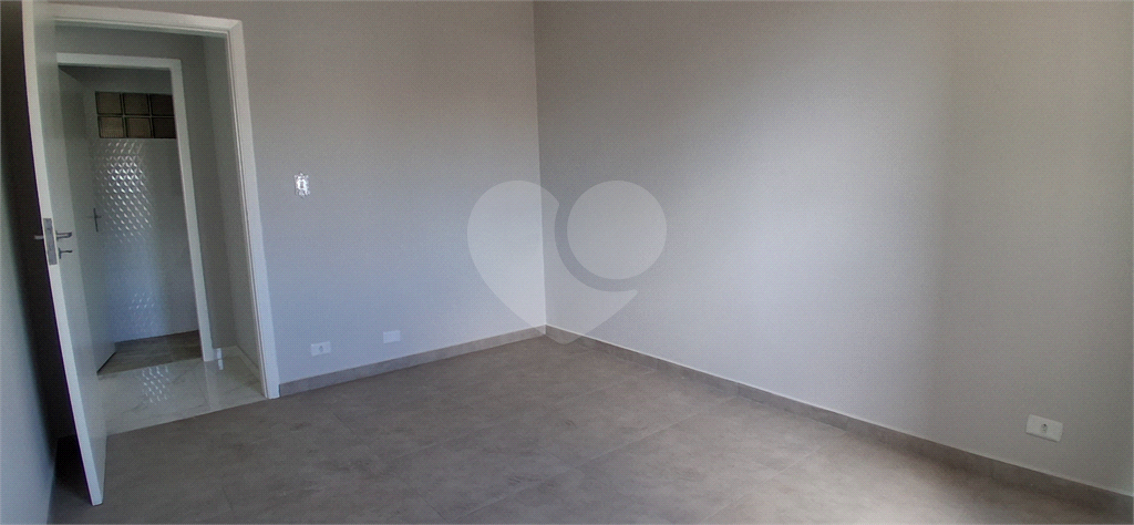 Apartamento Reformado e Ensolarado à Venda na Vila Paulicéia – 64 m² | Pronto para Morar