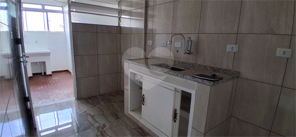 Apartamento Reformado e Ensolarado à Venda na Vila Paulicéia – 64 m² | Pronto para Morar