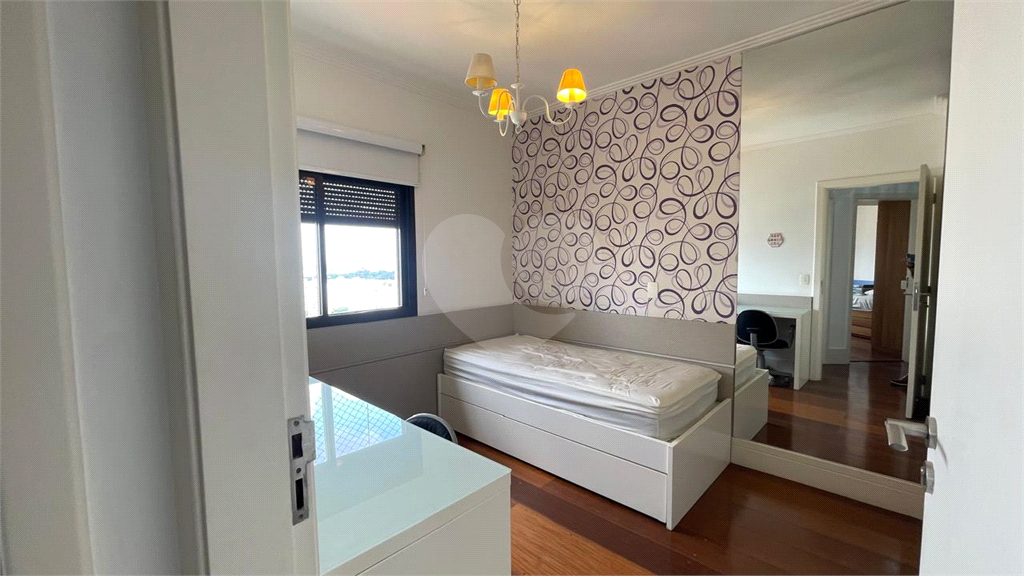 Apartamento 126m²  mobiliado e decorado