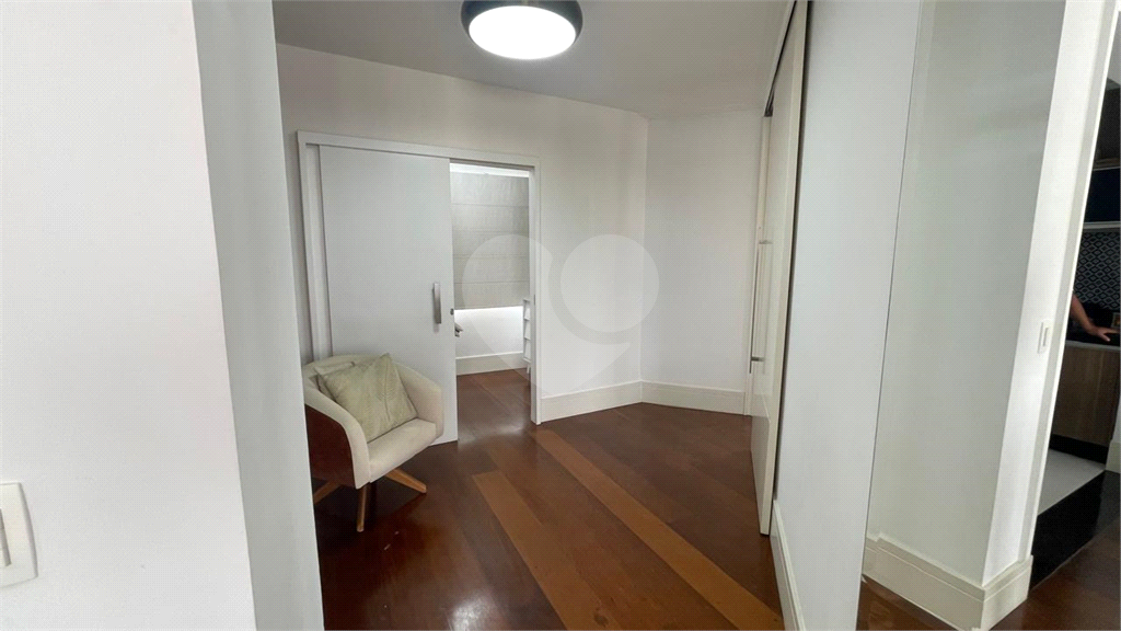 Apartamento 126m²  mobiliado e decorado