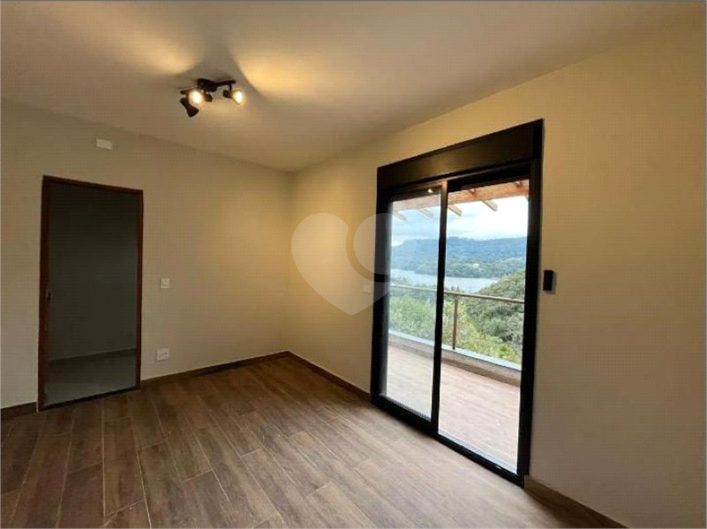 Sobrado em Condomínio em Mairiporã (casa represa)