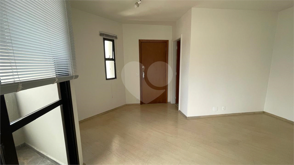 APARTAMENTO em SANTANA