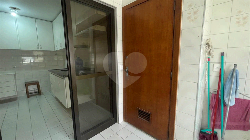 APARTAMENTO em SANTANA