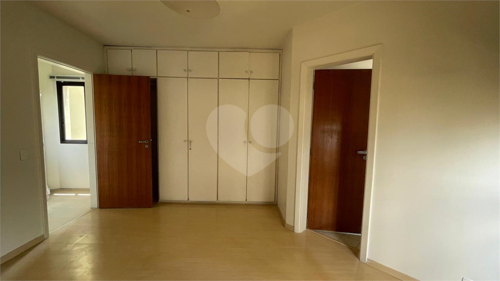 APARTAMENTO em SANTANA